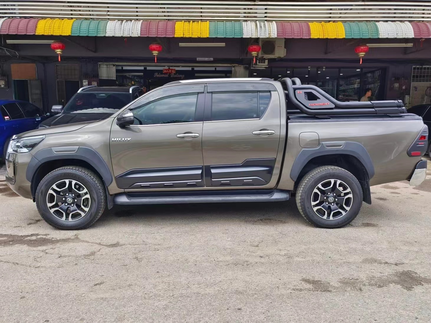 Ducki Hilux Revo 2020 ve Sonrası Kapı Kaplama Büyük (ABS Plastik)