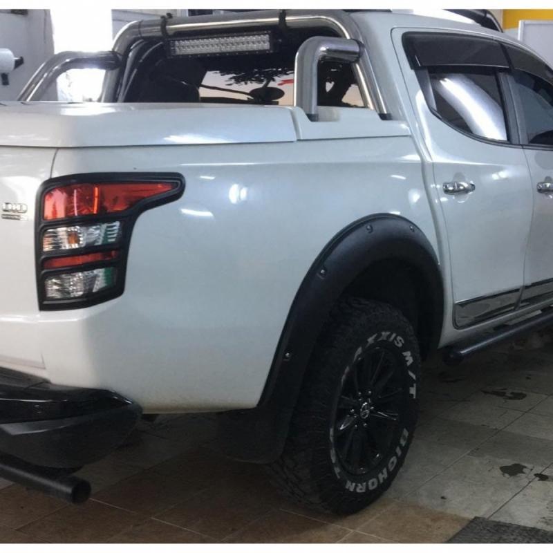 Ducki Mitsubishi L200 2015-2019 6inc Mat Siyah Dodik (ABS Plastik)