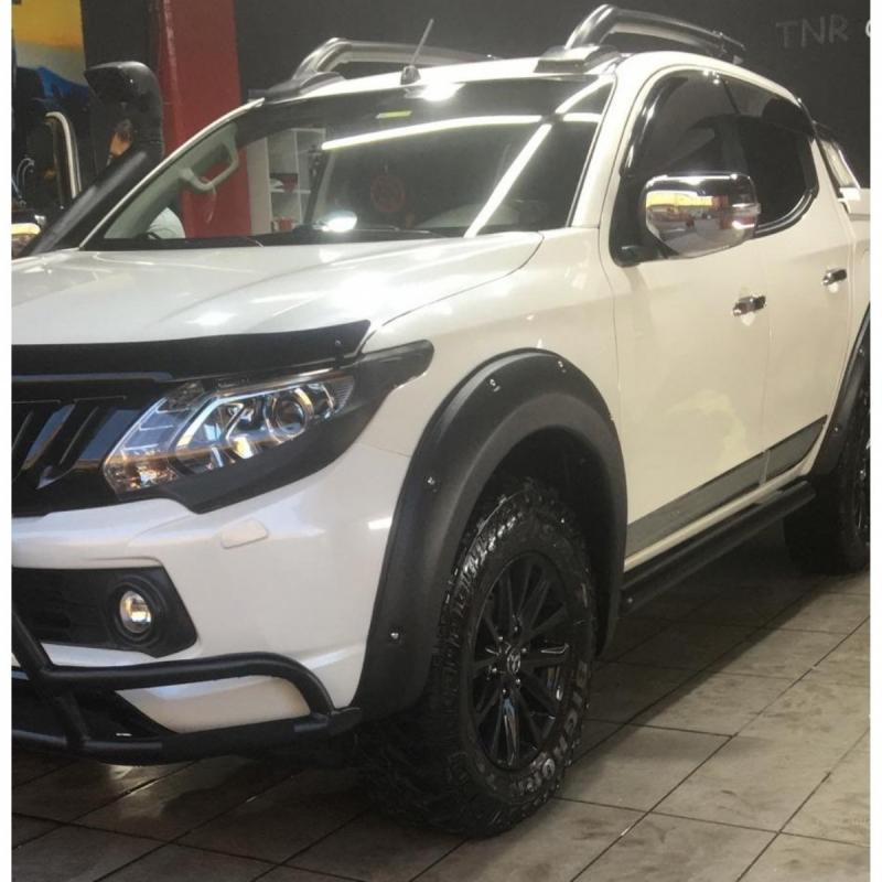 Ducki Mitsubishi L200 2015-2019 6inc Mat Siyah Dodik (ABS Plastik)
