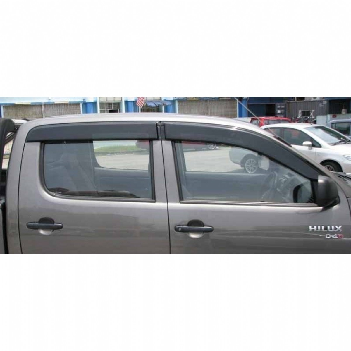 Ducki Toyota Hilux Vigo 2005-2015 için Cam Rüzgarlığı