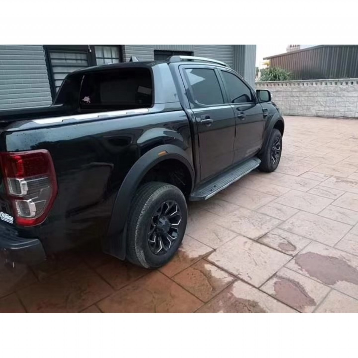 Ducki Ford Ranger 2016-2022 Kedigözlü Slim Mat Siyah Dodik (ABS Plastik)