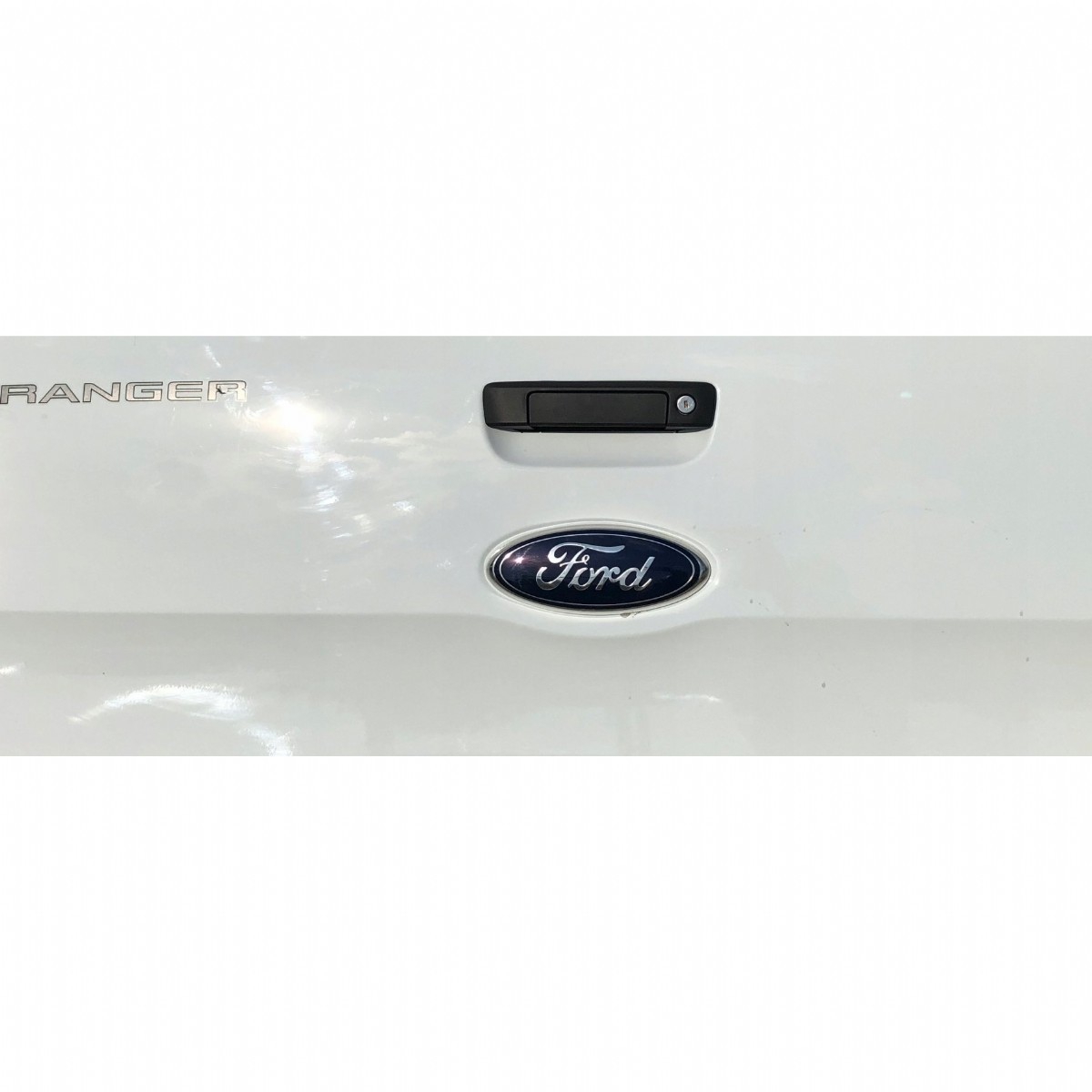 Ducki Ford Ranger 2016-2022 Anahtarlı Arka Kapak Kolu Siyah