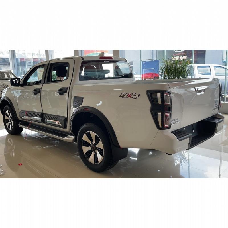 Ducki Dmax 2020 ve sonrası Sensörlü Kapı Kolları Siyah
