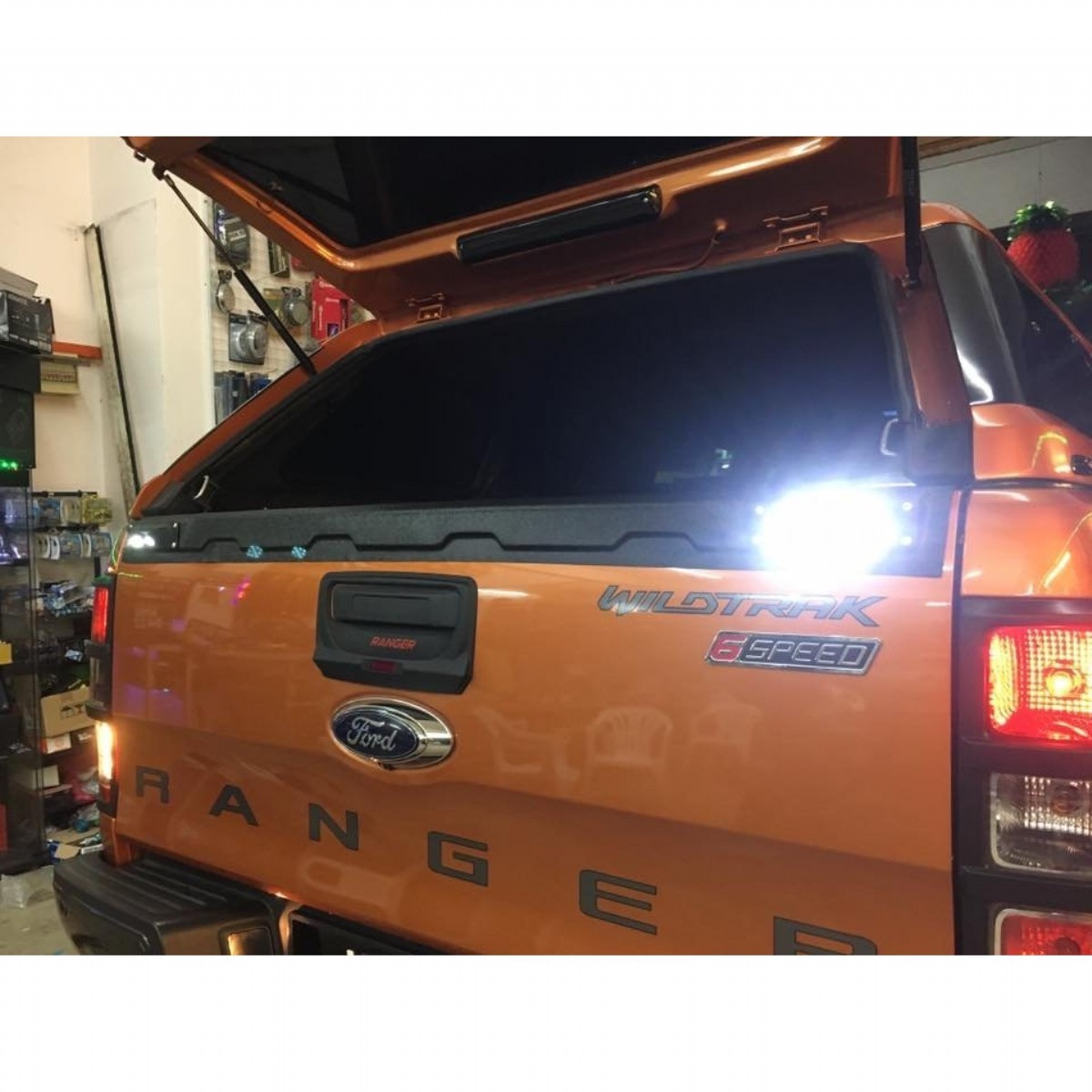 Ducki Ford Ranger 2012-2022 Arka Kapak Üst Koruması Ledli