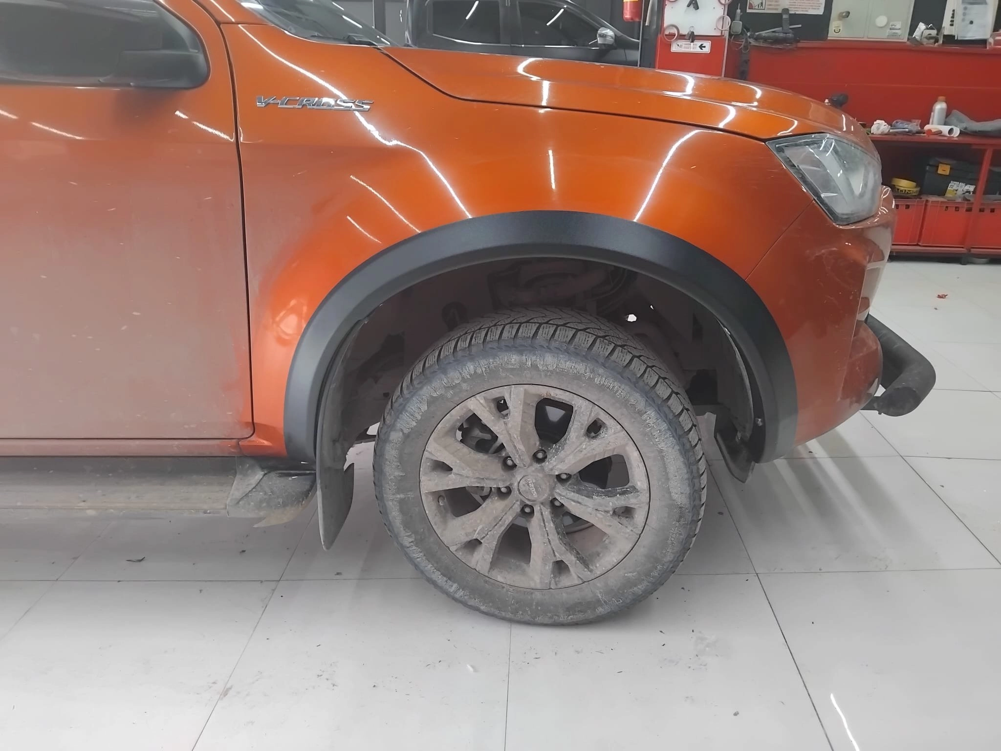 Ducki Dmax 2020 ve sonrası Slim Dodik (ABS Plastik)