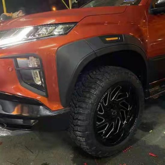 Ducki Mitsubishi L200 2019 ve Sonrası Tek Depo Işıklı Mat Siyah Dodik (ABS Plastik)