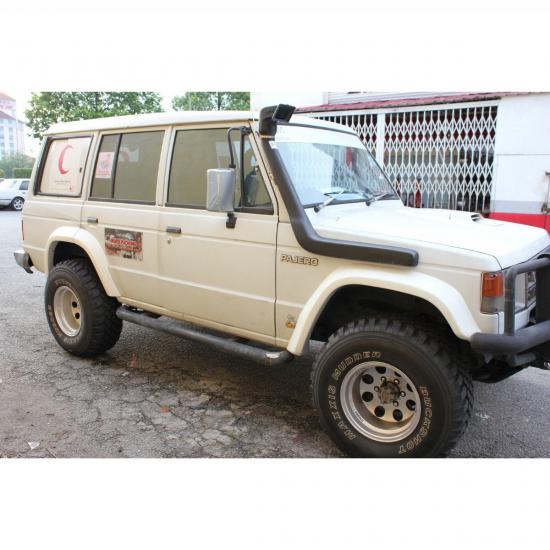 Mitsubishi Pajero 83-90 Sağ Snorkel