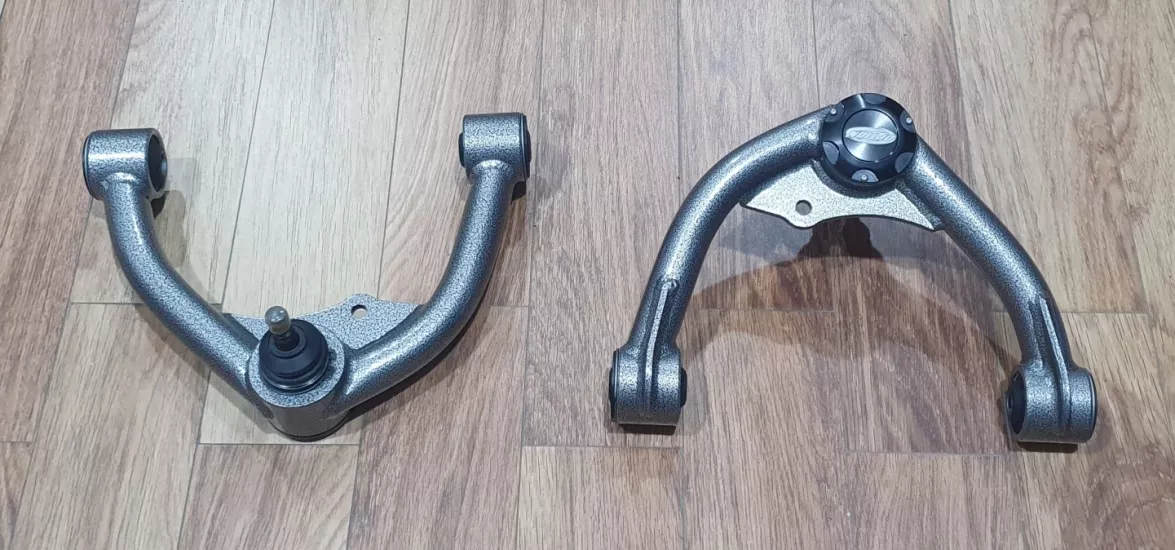 Ducki Navara D40 2008-2013 için  2-4inc Yükseltme Üst Salıncak