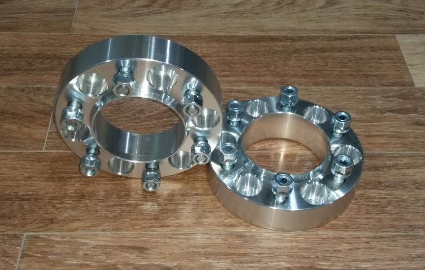 Ducki Isuzu Dmax 6x139,7 için 38mm Aluminyum Spacer (Çıkıntılı)