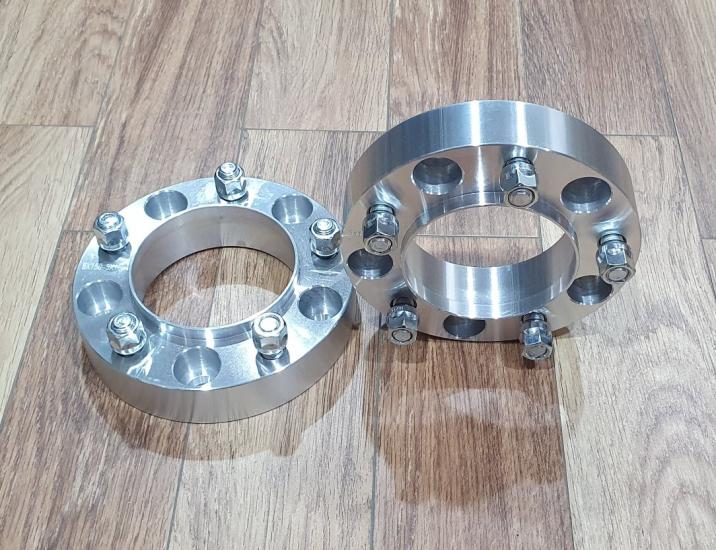 Ducki Toyota VX100 5x150 Araçlar için 38mm Aluminyum Spacer (Çıkıntılı)