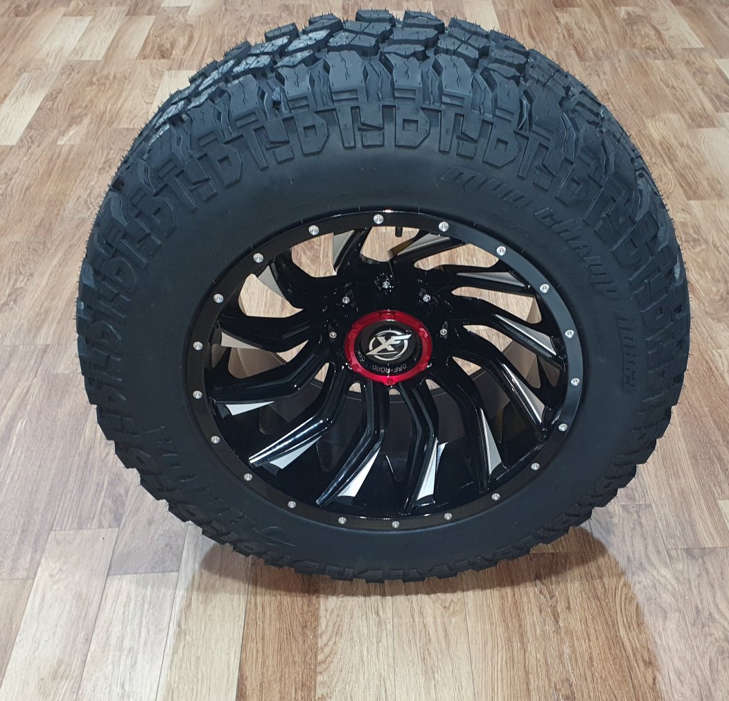 XF 224 20x12inc 5X127 Offroad Jant Turbulance + 35x12.5R20 MT Lastik Takım